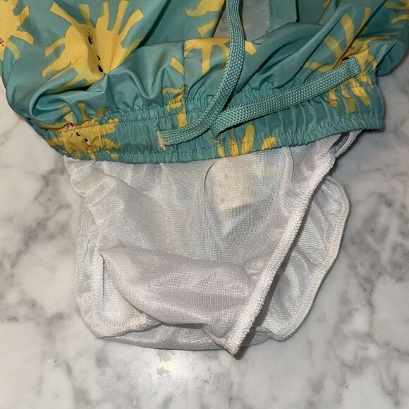 H&M Blue & Yellow Swim Trunks with Sunburst Design 6/7Y - Picture 3 of 4